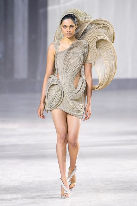 Home / Twitter Couture Ss23, Couture Spring 2023, Gaurav Gupta, Sculptural Fashion, Dress Hire, Desert Fashion, Fashion Design Collection, Paper Dress, Fashion Design Dress