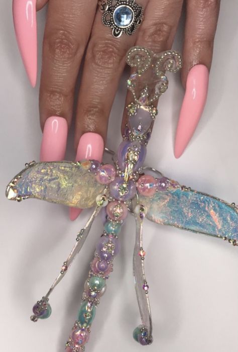 These gorgeous 3d dragon fly gem nails were made for nailicon competition Dragon Fly Nails, Dragonfly Nails, Fly Nails, Dragon Nails, 3d Dragon, Dragon Fly, Gem Nails, 3d Nail, 3d Nail Art