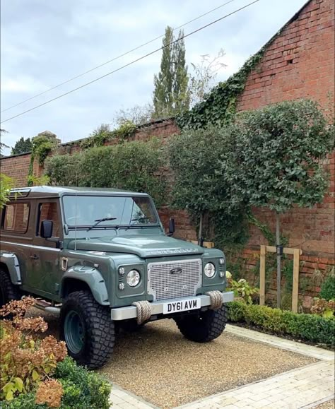 Lydia Millen, British Country Style, Distinguished Gentleman, England Countryside, British Country, Dream Life House, English Cottage Garden, British Countryside, Countryside House