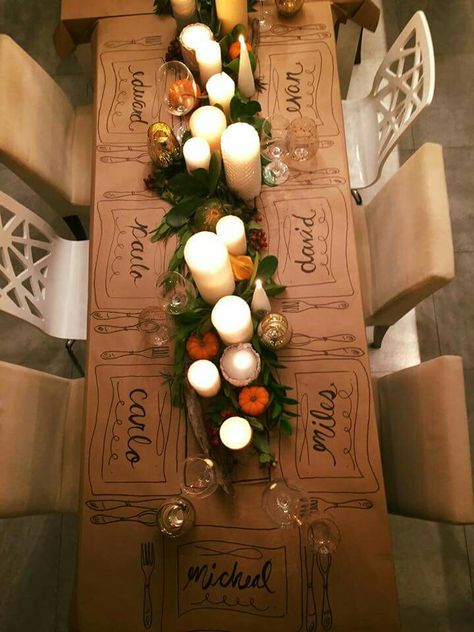 Personalized brown paper tablecloth  with candles & greenery. Paper Tablecloth, Tafel Decor, Thanksgiving Table Settings, Thanksgiving Centerpieces, Thanksgiving Table Decorations, Thanksgiving Table, Holidays Thanksgiving, Holiday Tables, Christmas Dinner