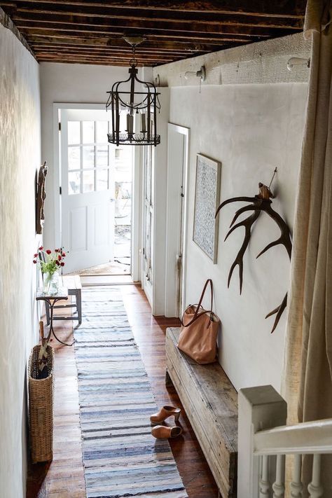 Hudson home_red chair_hallway_Marili Forastieri European Farmhouse Decor, Apartment Planning, Hallway Chairs, Rustic Hallway, Country Style Interiors, Entrance Way, Hudson Homes, French Interiors, European Farmhouse