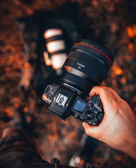 @canonprogear shared a photo on Instagram: “Canon R5 + Canon 85mm f/1.2 RF Lens Photo by @unique.depth ————————————————————— We are selling Camera Top Handles! Click the link in our…” • Mar 16, 2021 at 7:35pm UTC Cameras Aesthetic, Canon Camera Photography, Canon R5, Youtube Setup, Canon Dslr Camera, Dslr Lens, Japan Lifestyle, Film Camera Photography, Camera Wallpaper