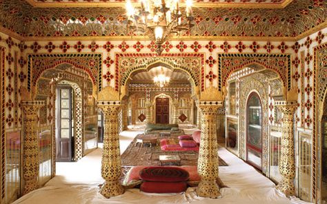 Palaces on Wheels Photo Gallery Palace On Wheels, City Palace Jaipur, Jaipur City, Mughal Architecture, Train Tour, Luxury Train, News India, Incredible India, India Travel