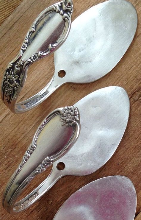 Spoon hooks