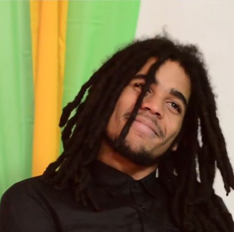 Skip Marley Aesthetic, Galactik Football, Skip Marley, Jamaican Men, Marley Family, Rasta Man, Loc Inspiration, Beatiful People, Beautiful Dreadlocks