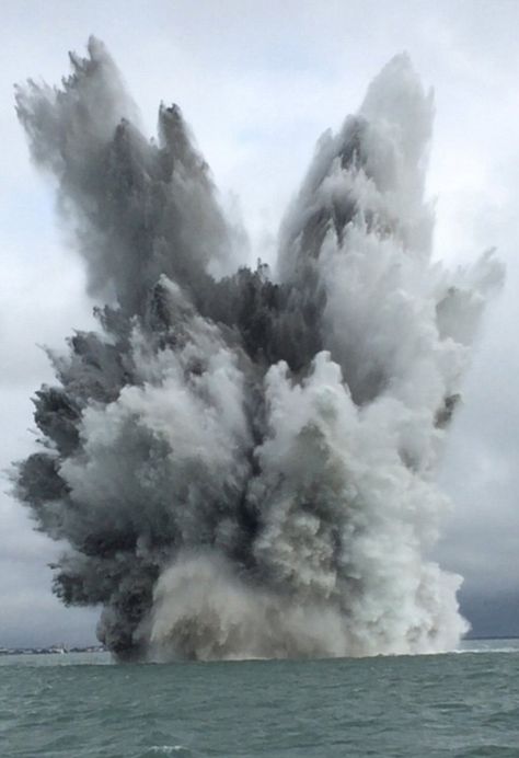 Royal Navy bomb disposal experts have carried out a controlled underwater explosion after discovering a Second World War German mine on the seabed in the Solent Merchant Navy, Jewish History, Isle Of Wight, Royal Navy, Second World, Visual Effects, Hampshire, Digital Image, The Incredibles