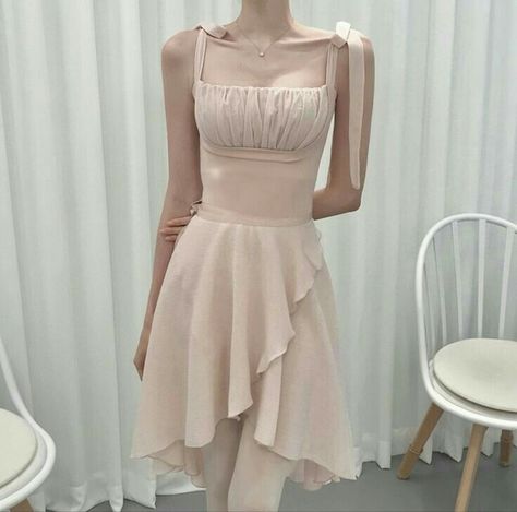 Ballerina Dress Outfit, Ballet Dance Outfits, Ballerina Fashion, Balletcore Aesthetic, Ballet Attire, Ballet Inspired Fashion, Dance Style Outfits, Ballerina Outfit, Tulle Skirts