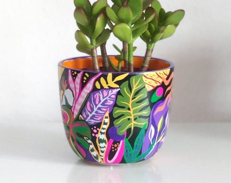 MariiaHandCrafts - Etsy India Mandala Art On Plant Pots, Hand Paint Plant Pot, Painted Terra Cotta Pots, Decorated Flower Pots, Pot Sets, Succulent Planter, Terracotta Pots, Potted Plants, Flower Pots