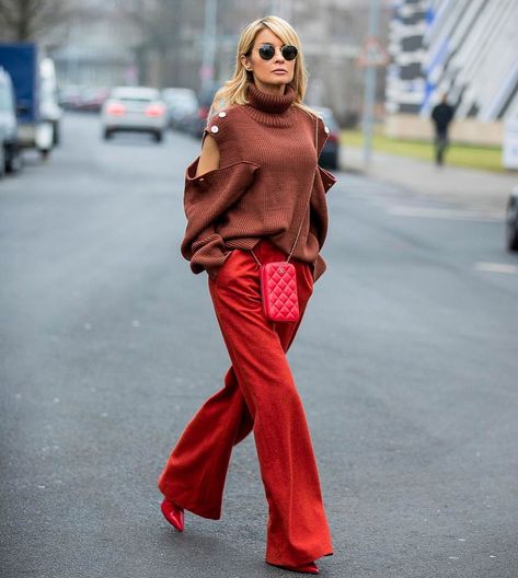 Gitta Banko on Instagram: “#workingmode Photo @thestyleograph #streetstyle Werbung/Ad” Gita Banko, Gitta Banko, Street Couture, Cable Knit Sweater Womens, Womens Knit Sweater, Color Chocolate, Shoulder Cut, High Fashion Street Style, City Chic