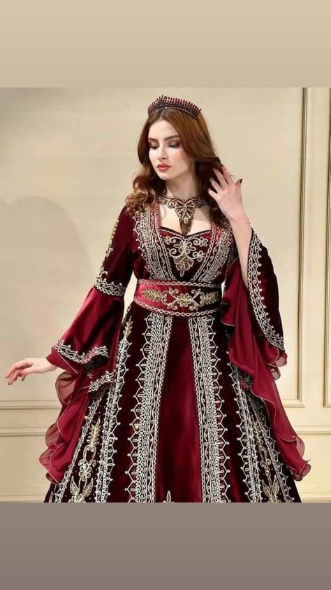 Turkey Dress, Hijabista Fashion, Moslem Fashion, Embroidered Caftan, Turkish Dress, Afghan Dresses, Party Clothes, Pakistani Bridal Dresses, Glamour Dress