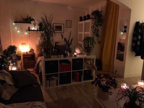 Redecorate Bedroom, Pretty Room, Aesthetic Rooms, Dreamy Room, Room Design Bedroom, Dream Room Inspiration, Room Makeover Inspiration, Apartment Inspiration, Cozy Room