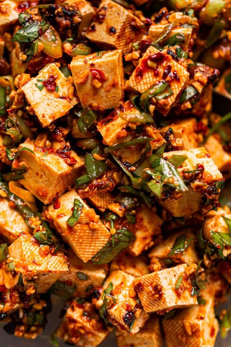 No-Cook Spicy Tofu Cold Tofu, Asparagus Recipes Oven, Cook Tofu, Green Beans Almondine, Fresh Lunch, How To Make Chili, Cooking Tofu, Chili Crisp, Vegetarian Mains