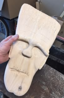 How to carve a Frankenstein Face Halloween Decoration Halloween Decorations Wood Diy, Halloween Wood Yard Decorations, Diy Jackolantern Decor, Halloween Cnc Ideas, Halloween Wood Carvings, Diy Wooden Halloween Decorations, Wood Frankenstein, Halloween Wood Projects, Wooden Halloween Crafts