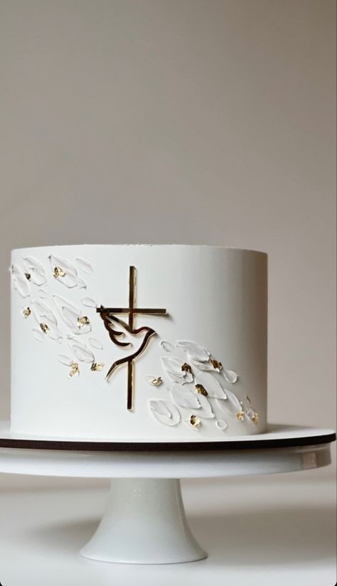 Church Cake Ideas, First Communion Cakes For Boys, Confirmation Cake Ideas, Minimalist Baptismal Cake, Baptism Cake Ideas, Cake For Confirmation, Baptismal Cake Boy Simple, Confirmation Cakes Catholic, Conformation Party Ideas Confirmation Cakes