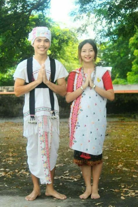 Karbi Traditional Dress, Karbi Anglong, Traditional Dress, Indian Beauty Saree, Aesthetic Photo, Traditional Dresses, Saree, Dresses, Beauty