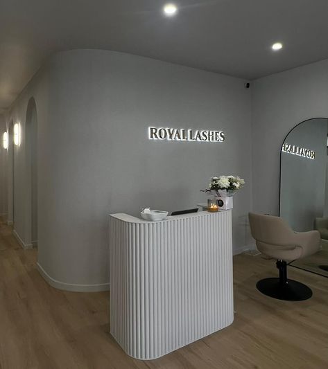 Welcome to Royal Lashes Sydney, where luxury meets beauty! ✨ Step inside our salon and experience a world of relaxation, expert care, and stunning transformations. We can’t wait to pamper you! 💁🏼‍♀️ Book Now! Beauty Salon Review, Lash Salon Interior Design Luxury, Coming Soon Lash Extensions, Hair And Lash Studio, Hair Spa Video Salon, Lash Studio, Lash Salon, Beauty Salon Interior, Lash Artist