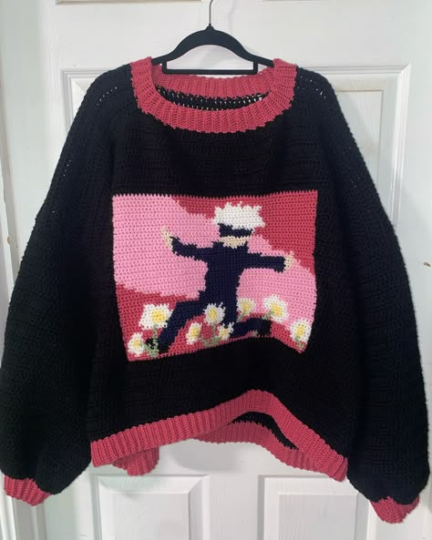 This adorable Gojo sweater from Jujutsu Kaisen, is handmade to order! This pattern includes sizes xxs-xxl, however, I can create this sweater for any size, so please add your measurements to the 'personalisation' section if you cannot find them in the sizing guide. You can customise the colours by adding the names of the colours you want to the 'personalisation' section. Please add any other changes you would like in the 'personalisation' section.  This sweater is made with 100% acrylic yarn, so Anime Knitting Patterns, Jujutsu Kaisen Crochet Pattern, Jjk Crochet Pattern, Gojo Crochet Pattern, Jujutsu Kaisen Crochet, Jjk Crochet, Crochet Gojo, Crochet Patterns Sweaters, Crochet Case