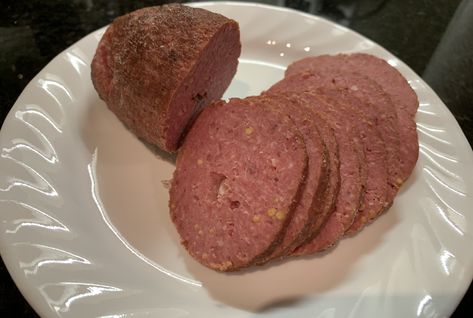 Homemade Salami Recipes, Salami Recipe, Salami Recipes, Curing Salt, Homemade Sausage Recipes, Electric Smoker, Homemade Sausage, Lean Beef, Cured Meats