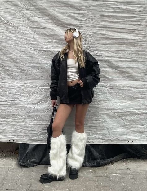 Autumn 2022, New Years Eve Outfits, Winter Fits, Pinterest Closet, Urban Outfits, Harajuku Fashion, Rave Outfits, Lookbook Outfits, Fashion Killa