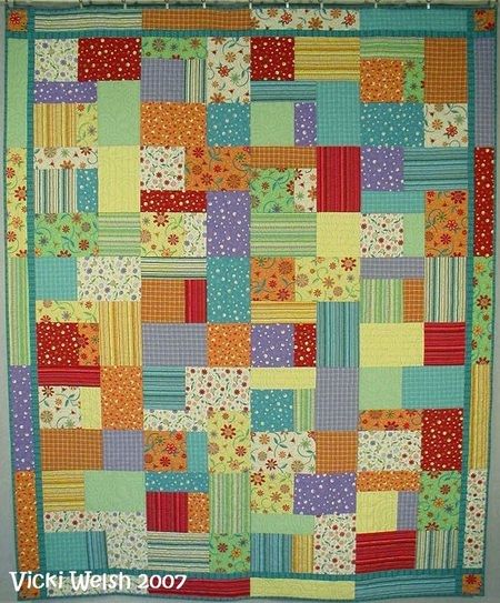 Cute Quilt Patterns, Queen Quilt Pattern, Quilts Using Fat Quarters, Fat Quarter Quilt Patterns, Rag Quilt Tutorial, Fat Quarter Quilt Pattern, Simple Quilt, Fat Quarter Quilt, Quilt Sewing Patterns