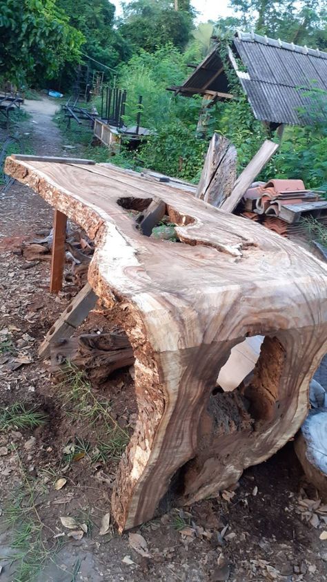 Kitchen Bar Island, Farmhouse Table Kitchen, Island Kitchen Table, Lobby Table, Indoor Zen Garden, Wood Bathtub, Bar Island, Rustic Furniture Design, Angel Wings Wall Art