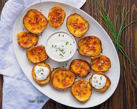 Vegan Potato Skins, Healthier Dinners, Vegan Potatoes, Vegan Potato Recipes, Loaded Potato Skins, Vegan Cheddar Cheese, Cheese Vegan, Vegan Cheddar, Vegan Bacon