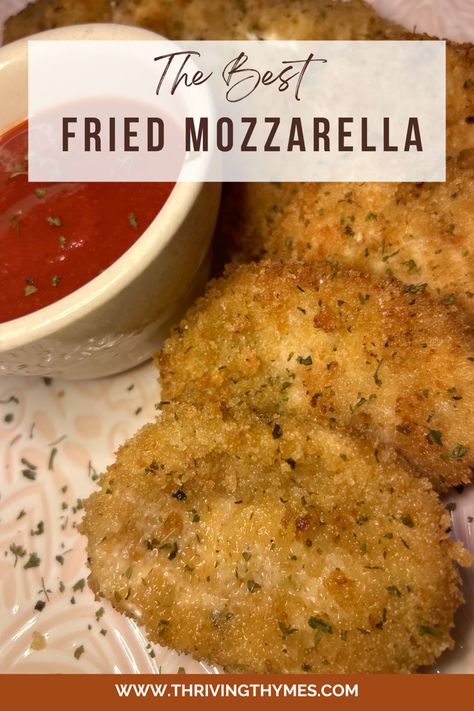 A spin off of the classic mozzarella sticks, this recipe is guaranteed to rock your world, made with fresly sliced mozzarella cheese and fried to perfection! Potato Mozzarella Recipe, Motzerrela Recipes, Sliced Mozzarella Recipes, Mozzarella Pearls Recipes, Recipes With Fresh Mozzarella, Fresh Mozzarella Recipe Meals, Mozarella Cheese Recipe, Fresh Mozzarella Recipes, Fried Mozzarella Cheese