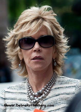 25 TRENDY HAIRSTYLE IDEAS FOR WOMEN OVER 50 - julsweek Lisa Rinna Haircut, Jane Fonda Hairstyles, Flippy Hair, Red Hair Inspiration, Short Shaggy Haircuts, Short Shag Hairstyles, Shoulder Hair, Shag Hairstyles, Pinterest Hair