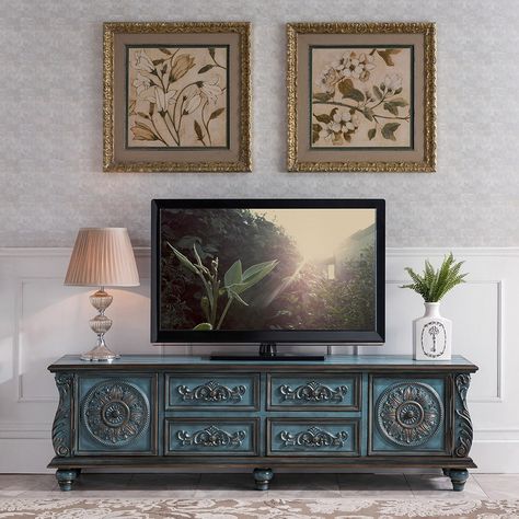 Tv Furniture Vintage, Tv Unit Vintage Living Rooms, Tv Console Antique, Vintage Wood Furniture Living Room, Tv Cabinet Vintage, Boho Tv Cabinet, Traditional Tv Console, Victorian Tv Stand, Antique Tv Console