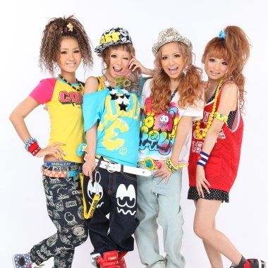 Amekaji Gyaru, American Casual Style, Gyaru Hair, Harajuku Decora, Estilo Harajuku, Fashion Things, Gyaru Fashion, American Casual, Scene Kids