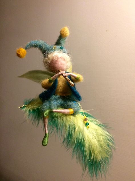 Needle felted elf Waldorf inspired Wool elf Children room | Etsy Felted Santa, Diy Laine, Fairy Diy, Diy Wool Felt, Felted Fairy, Elf Fairy, Wool Dolls, Diy Wool, Felt Animal