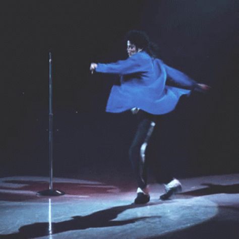 Man In The Mirror, Michael Jackson Dance, Michael Jackson Bad Era, Michael Jackson Dangerous, Michael Jackson Gif, Michael Jackson Wallpaper, Michael Jackson Bad, Dancing Gif, Michael Jackson Pics