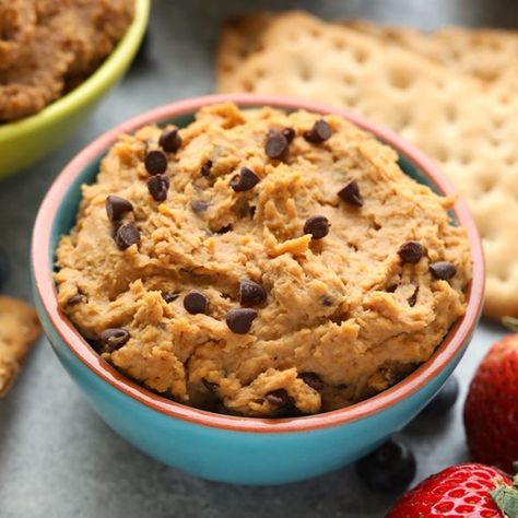 Healthy Chocolate Chip Edible Cookie Dough Dip - Fit Foodie Finds Edible Cookie Dough Dip, Healthy Edible Cookie Dough Recipe, Bean Cookie Dough, Healthy Edible Cookie Dough, Vegan Cookie Dough Bites, Cookie Dough Dip Recipe, Pizza Sugar Cookie, Edible Cookie Dough Recipe, Cookie Dough Dip