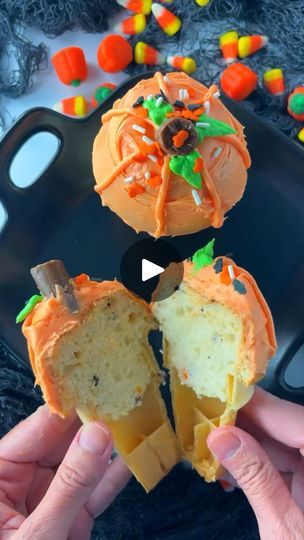 Upside Down Cupcake Cones, Pumpkin Themed Food, Cupcake Ice Cream Cones, Pumpkin Cupcake, Cupcake Cones, Hocus Pocus Party, Halloween Hocus Pocus, Hocus Pocus Halloween, Delectable Desserts