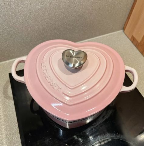 ْ on Twitter: "pink le creuset cast iron heart casserole… " Pink Kitchenware, Cast Iron Casserole, Le Creuset Cast Iron, Pink Kitchen, Cute Kitchen, Barbie Dream House, Dream Apartment, Le Creuset, Kitchen Stuff