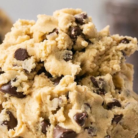 Tawnie Graham on Instagram: "@krolls_korner EDIBLE COOKIE DOUGH 😍🍪 . It’s good stuff 🤤🤤 comment below “recipe please” and ill dm you the full recipe! 🫶🏻 . https://krollskorner.com/recipes/desserts/edible-chocolate-chip-cookie-dough-recipe/ . #ediblecookiedough #cookiedough #chocolatechips #krollskorner #treat #sweettreats #easydessert #cookiedoughrecipe #cookiedoughbrownies #safetoeat" Cookie Dough Ideas, Tawnie Graham, Krolls Korner, Cookie Dough Brownies, Dough Ideas, Food Reference, Edible Cookies, Cookie Dough Recipes, Edible Cookie Dough