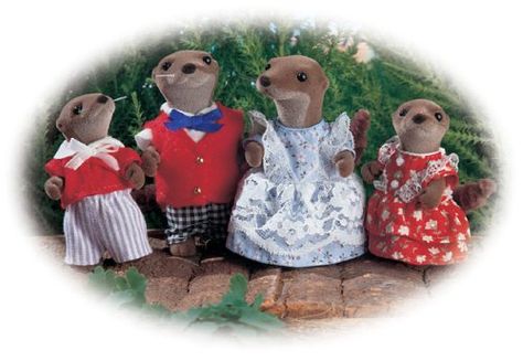 Flair Otter Family (Sylvanian Families)  Otter Family (Sylvanian Families), Flair toy / game  http://www.comparestoreprices.co.uk/soft-toys/flair-otter-family-sylvanian-families-.asp Sleeping Otters, Otter Family, Otter Drawing, River Village, Critters 3, Soothing Baby, Cute Products, Miniature Things, Head Office