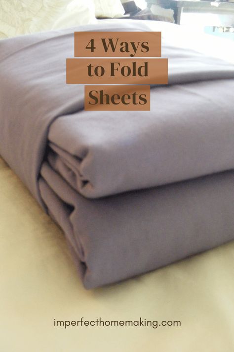 Sheet-Folding Mastery: Learn 4 Ways to Perfectly Fold Your Bedsheets How To Fold Sheets, Fold Sheets, Sheet Folding, Folding Fitted Sheets, Twin Xl Sheets, Organizing Linens, Clean Bed, Queen Size Sheets, King Size Sheets