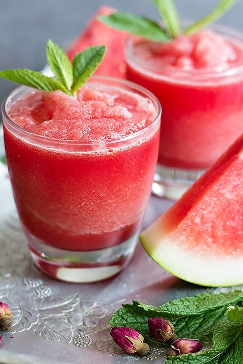 Watermelon Rose Slushie is great for summer. Juicy and sweet watermelon blended with rose water makes this a delicious natural drink! Watermelon Rose, Fruit Punch Recipe, Slushie Recipe, Chile Sauce, Homemade Cocktails, Sweet Watermelon, Natural Drinks, Watermelon Recipes, Watermelon Juice