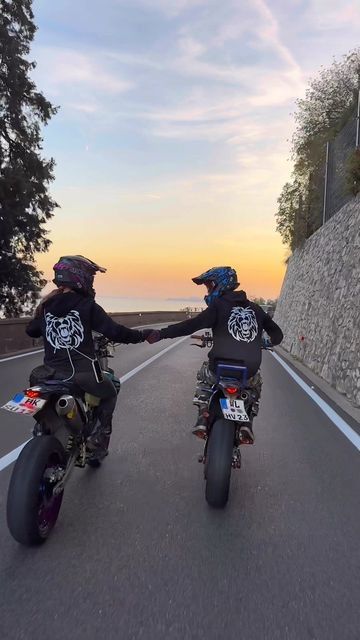 Motorcycle Guy, Bike Couple, Biker Couple, Motorcycle Couple, Motocross Love, Image Moto, Bike Aesthetic, Motorcycle Aesthetic, Biker Aesthetic