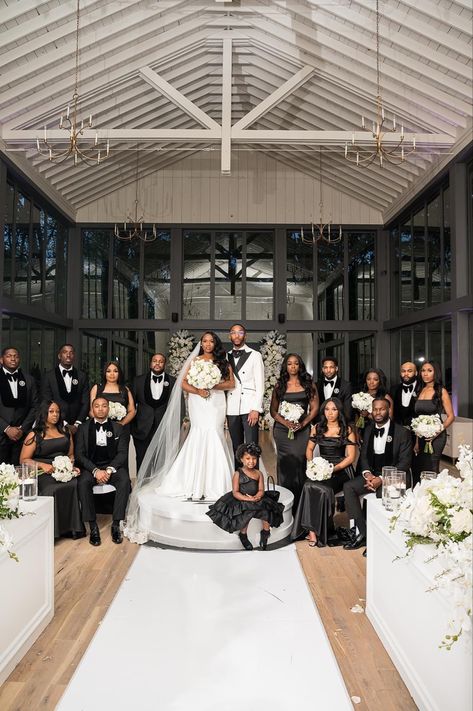 Black Love Wedding Theme, Black Family Wedding Photos, Wedding Where Everyone Wears Black, Black And White Wedding Theme Groomsmen, Met Gala Theme Wedding, All Black Wedding Black People, Black White And Gold Wedding Party, Black And Off White Wedding, White And Black Wedding Party