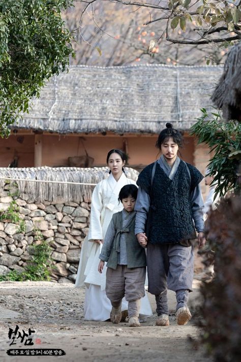 Bossam Steal The Fate, Shin Hyun Soo, Snsd Yuri, Il Woo, Jung Il Woo, Kwon Yuri, Rich Family, Korean Drama Movies, Korean Entertainment