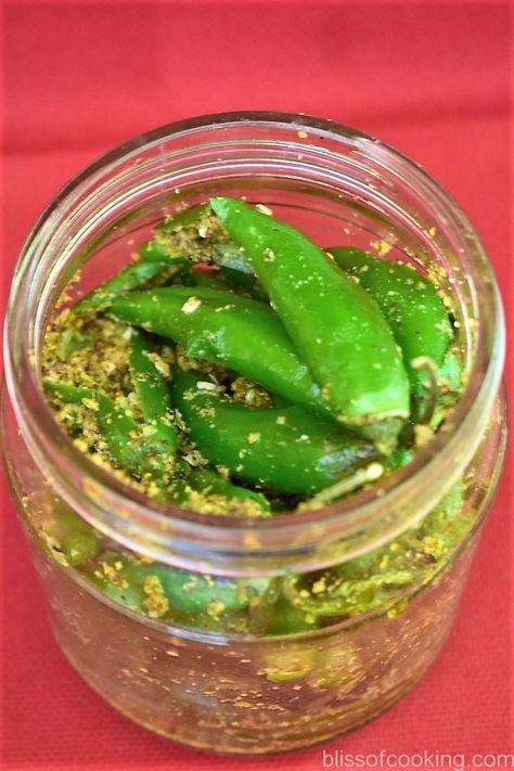 Chilli Pickle Recipe, Mirch Ka Achar, Lemon Coriander Soup, Indian Pickle Recipe, Green Chilli Pickle, Chilli Pickle, Coriander Soup, Gujarati Recipes, Homemade Spices