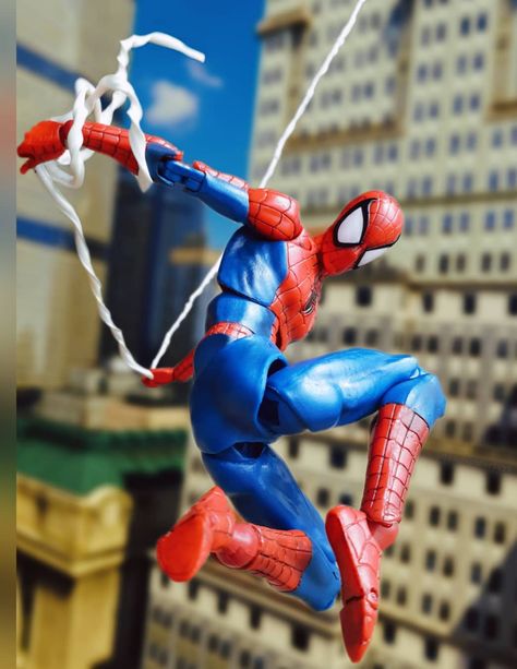 Swing of things- ThorGift.com - If you like it please buy some from ThorGift.com Mafex Spiderman, Spiderman Poses, Amazing Spider Man Comic, Spiderman Action Figure, Spiderman Art Sketch, Photography Board, Toy Photography, Marvel Superhero Posters, Cartoon As Anime