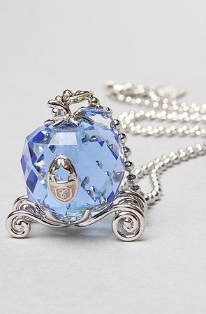 Isso é sua cara amiga #susanmillena Disney Couture Jewelry, Cinderella Carriage, Disney Couture, Disney Jewelry, Couture Jewelry, Icon Collection, Disney Accessories, A Necklace, Fantasy Jewelry