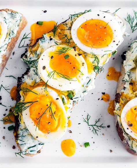 Jammy Soft-Boiled Eggs on Sourdough with Dill Cream Cheese Dill Cream Cheese Spread, Dill Cream Cheese, Pao Recipe, Jammy Eggs, Cream Cheese Toast, Homemade Pickles Dill, Cream Cheese Spread, Filling Snacks, Mothers Day Breakfast