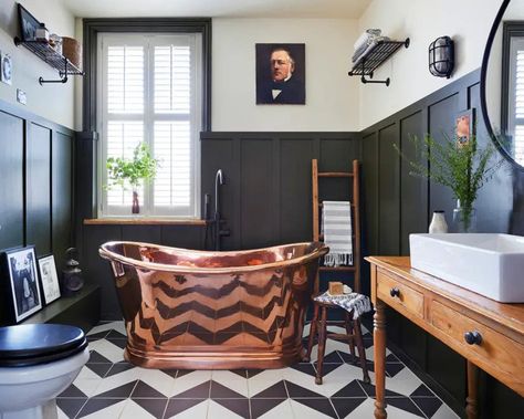 Small bathroom bathtub ideas – 24 designs to sink into | Real Homes Joanna Kuchta, Copper Bathtub, Oak House, Copper Bath, Roll Top Bath, Parisian Cafe, Bathroom Paint Colors, Bathroom Color, Black Tiles