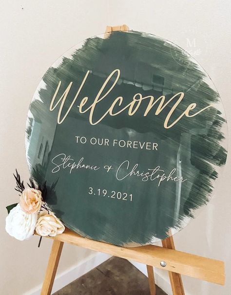 Acrylic welcome sign, acrylic wedding sign, acrylic signs, wedding welcome sign, sign for wedding, modern wedding signs, acrylic sign, gold wedding decor Welcome Sign Round, Modern Wedding Signs, Wedding Sign Acrylic, Acrylic Welcome Sign, Acrylic Wedding Sign, Gold Wedding Decorations, Custom Wedding Signs, Acrylic Wedding, Wedding Welcome Sign