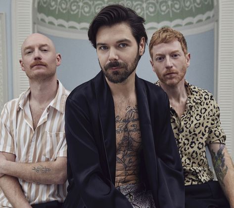 Biffy Clyro return with new rock anthem Tiny Indoor Fireworks Simon Neil, Indoor Fireworks, Biffy Clyro, Mtv Unplugged, Independent Music, Latin Music, Music Radio, New Rock, Best Youtubers