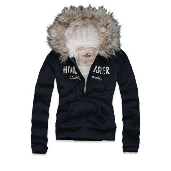 . Hollister Fur Hoodie, Early 2000s Outfits, Hollister Jacket, Girls Hoodies, Faux Fur Hoodie, Wardrobe Wishlist, Hollister Hoodie, My Clothing Style, 2000s Outfits